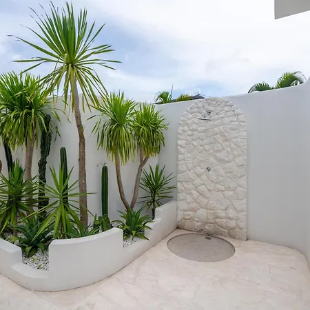 Luna Kai Villas
