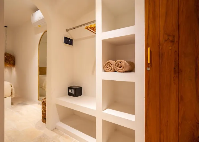 Luna Kai ウルワツ